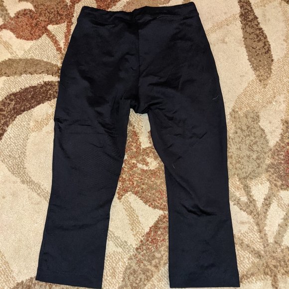 Capri Leggings - Picture 2 of 3